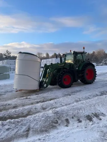 Tanktransport med traktor - mark- och anläggningsarbeten